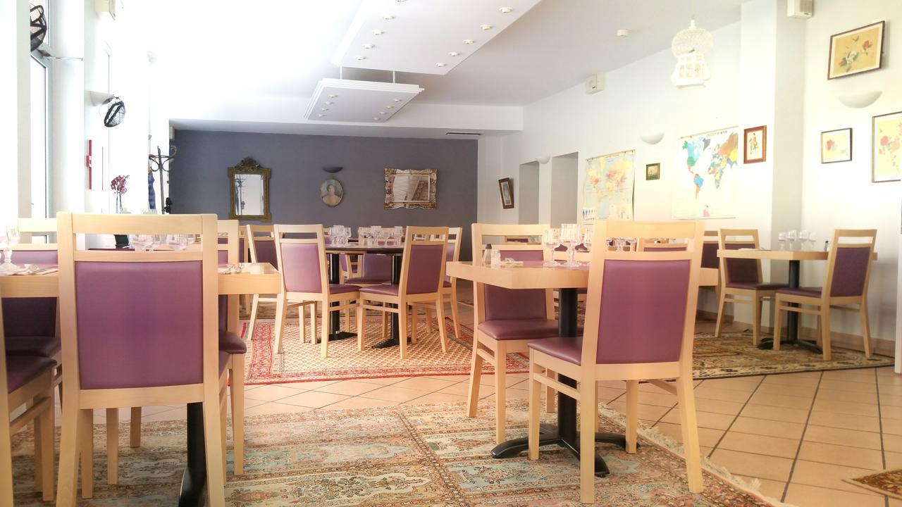 Logis Hotel Du Commerce Volvic Dış mekan fotoğraf